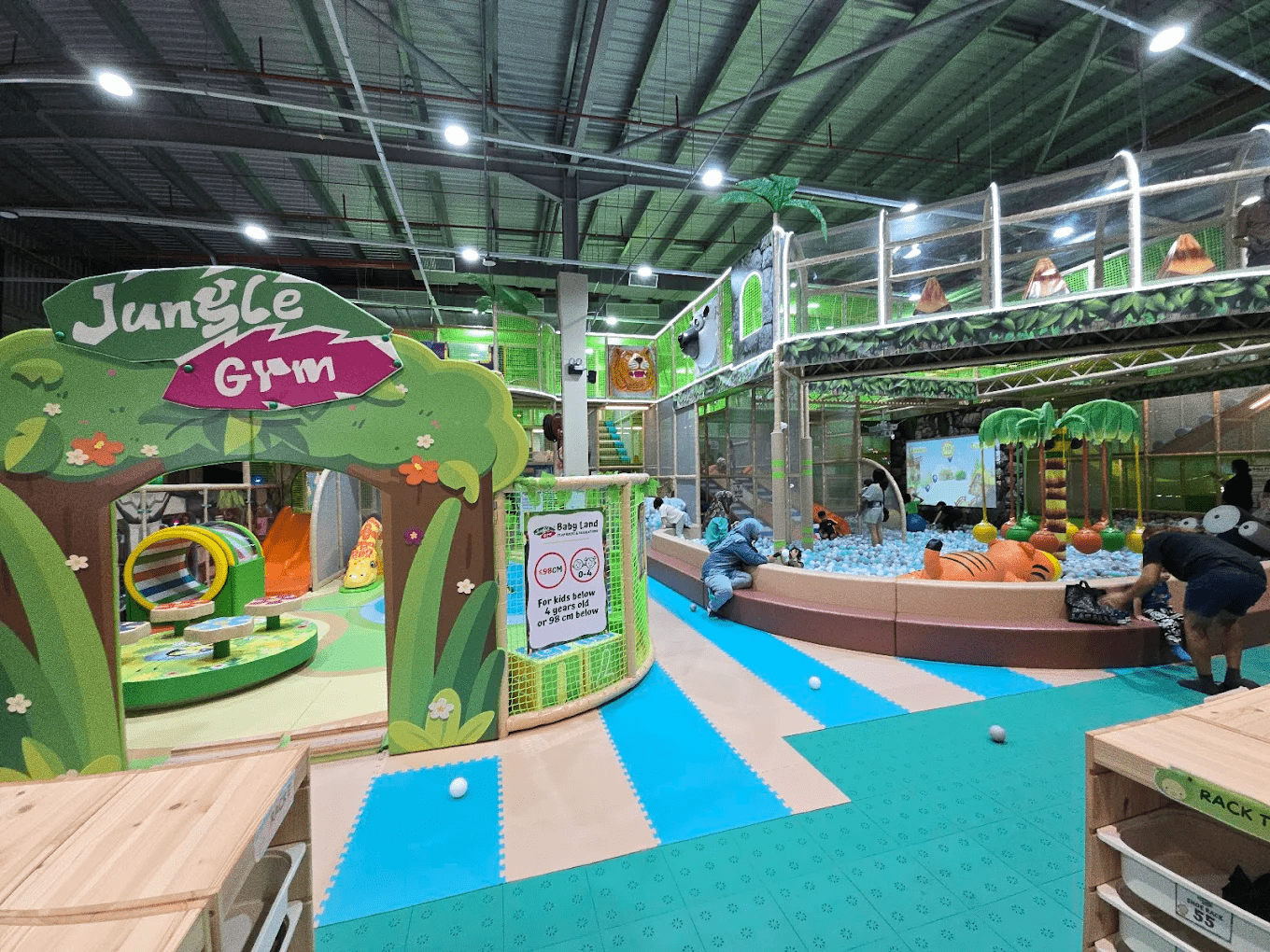 Jungle Gym interior