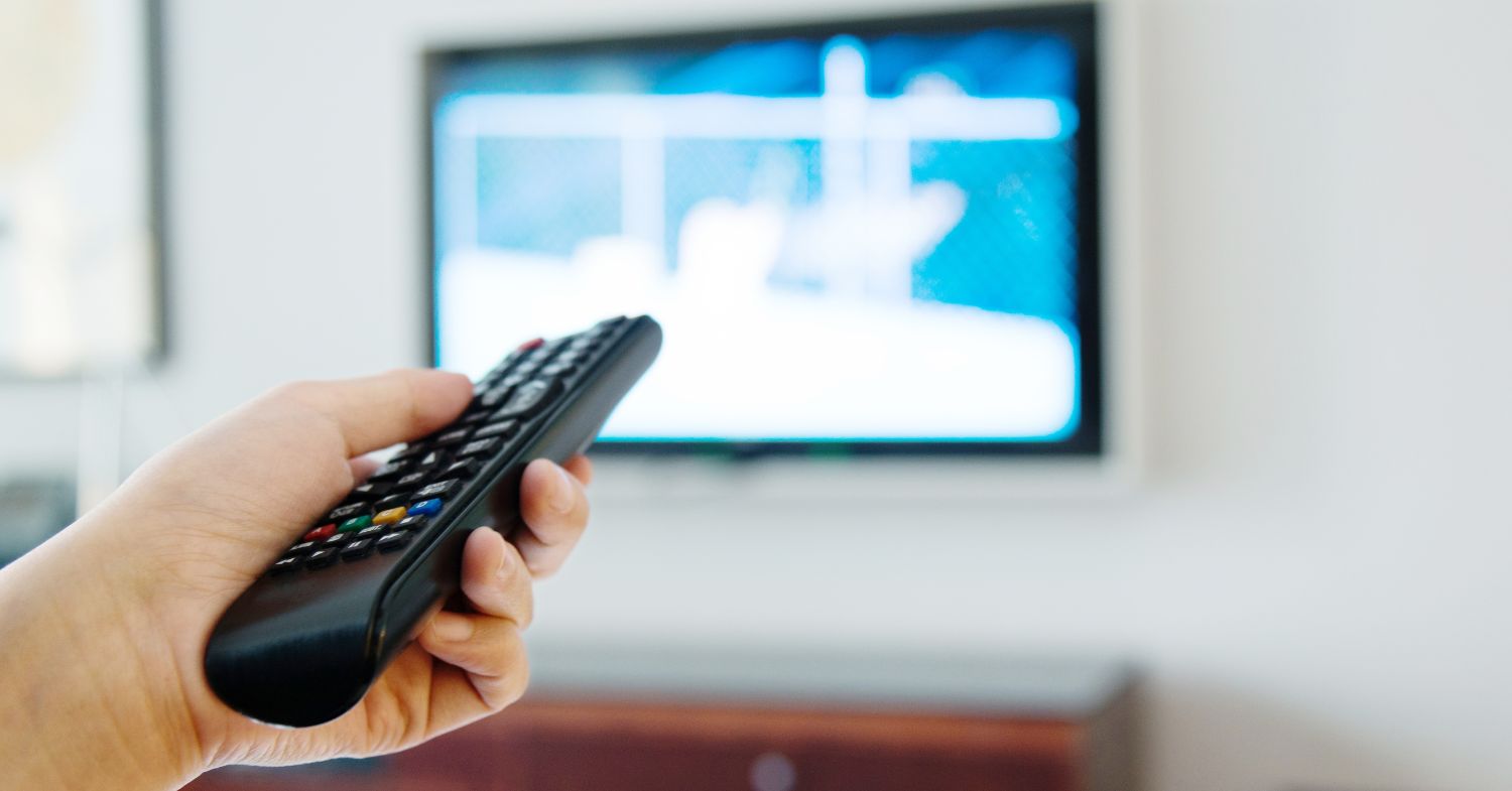 home appliance tips to reduce e-waste - turn appliances off