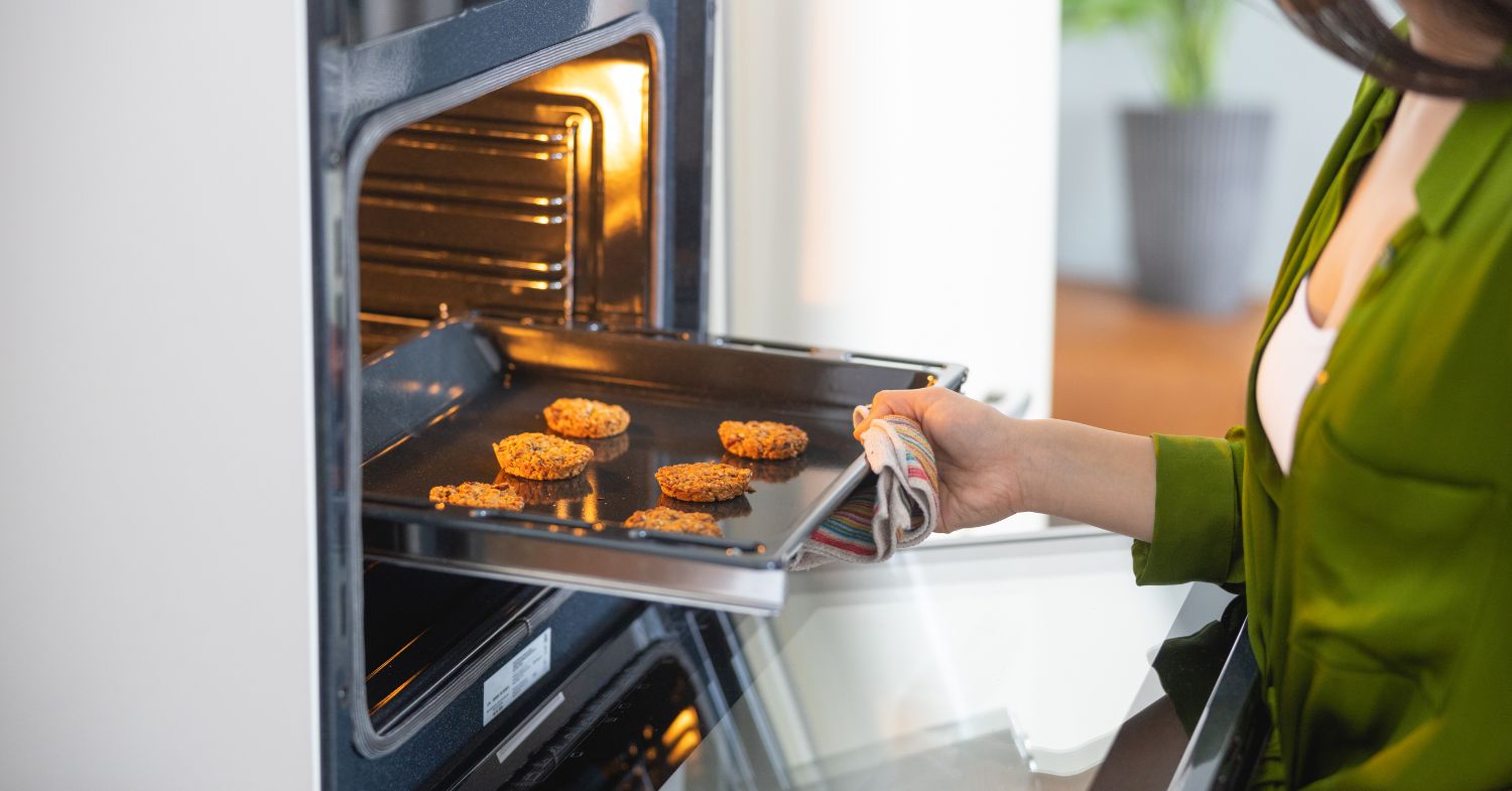 home appliance tips to reduce e-waste - use your oven