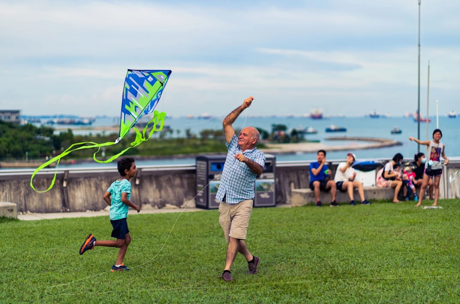 kite flying at marina barrage