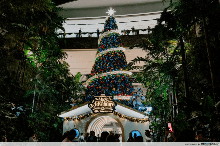 Christmas Events - Disney Cruise Jewel