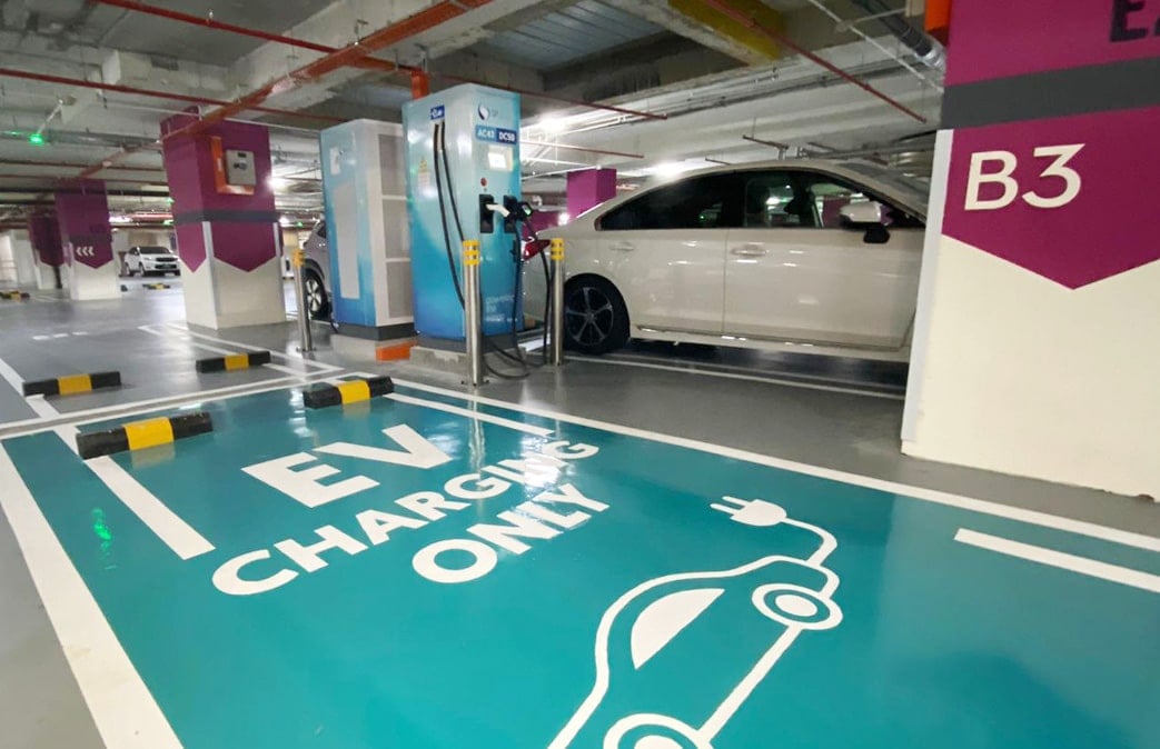 Malls In Singapore For EV Chargers - Great World