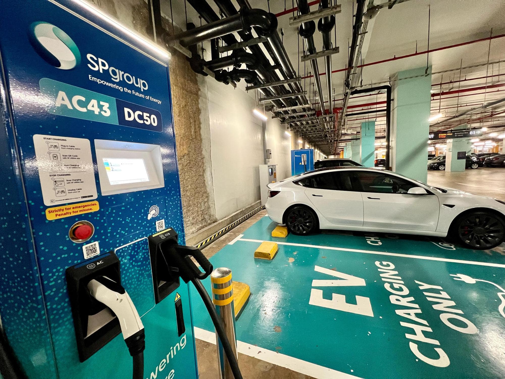 Malls In Singapore For EV Chargers - Vivocity