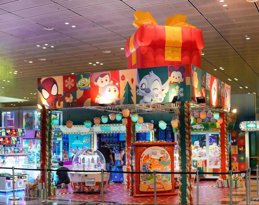 changi airport kids activities - unleash the holidays carnival