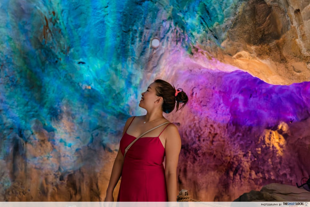 mandai festive wild-erland - aurora cavern