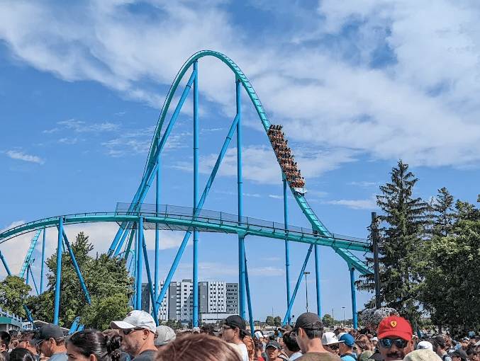 paramount theme park - Canada's Wonderland