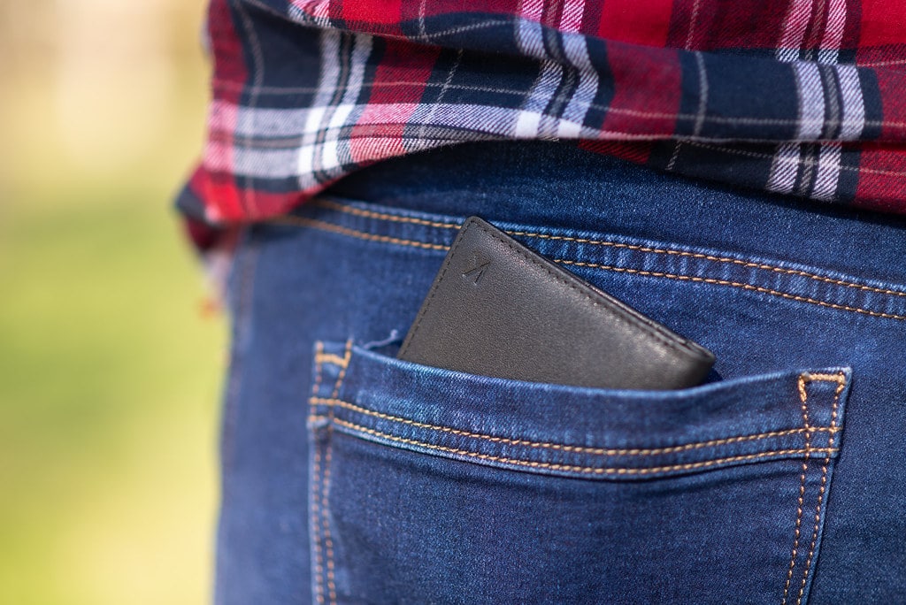 keeping wallet in back pocket