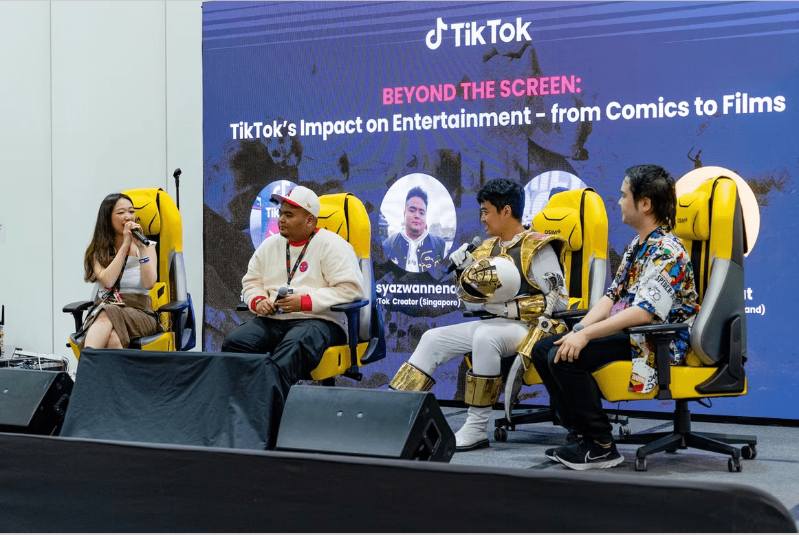 Creators Con panel from a previous year