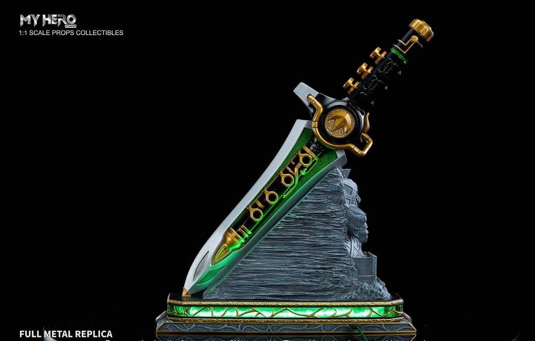 Green Hero Dagger by SaberMach