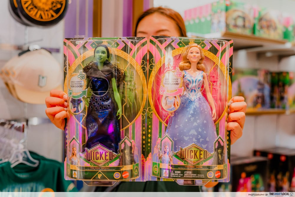 wicked sentosa - glinda elphaba dolls