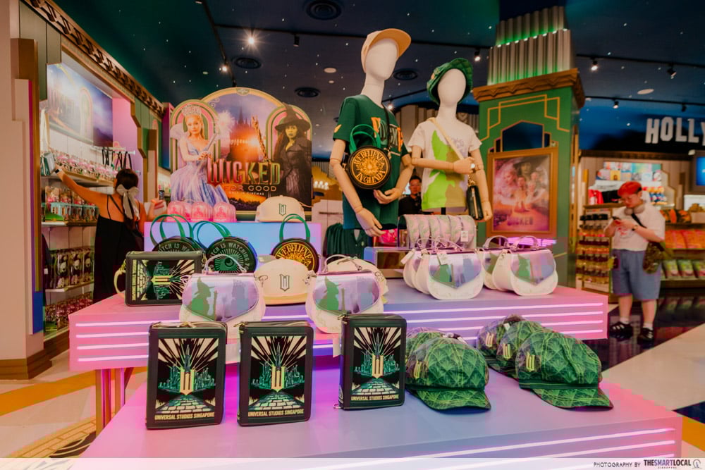 wicked sentosa - silver screen store