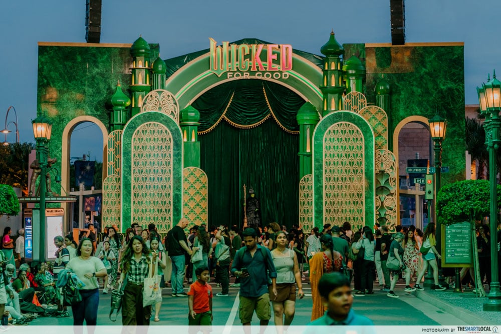 wicked sentosa - uss stage