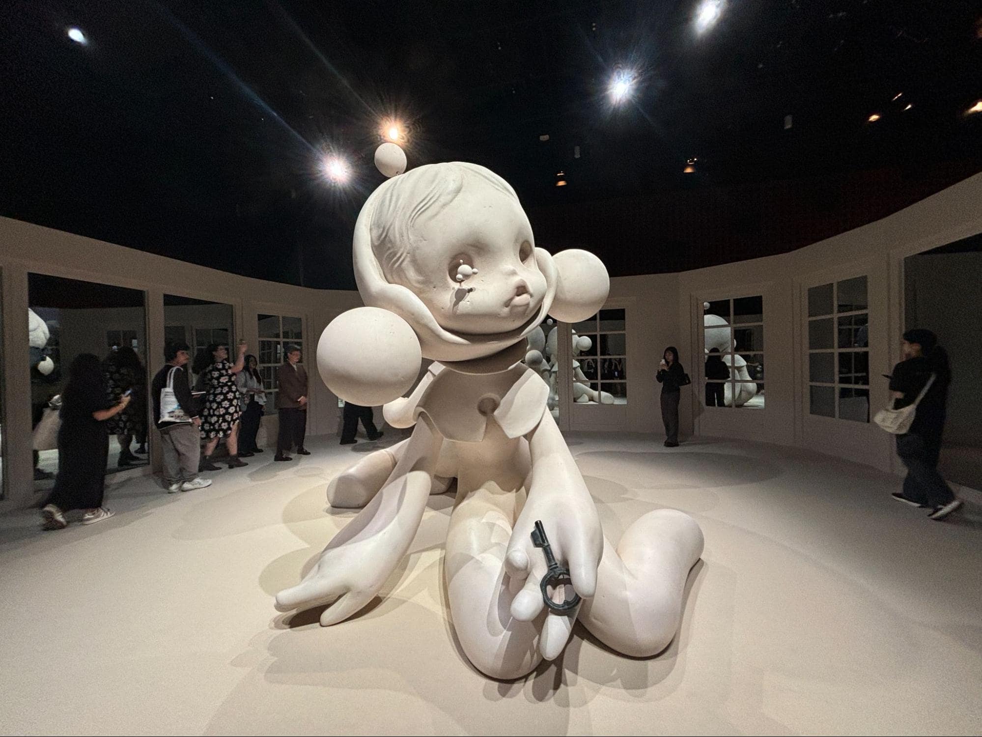 SKULLPANDA Cage-Uncage Showcase - the room