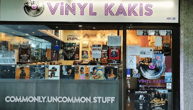 Vinyl Kakis