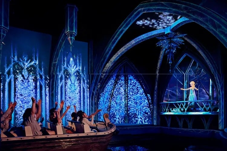frozen ever after boat ride