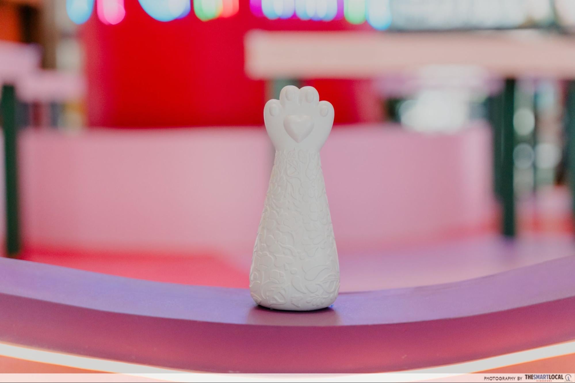 millenia walk christmas - meowly collectible