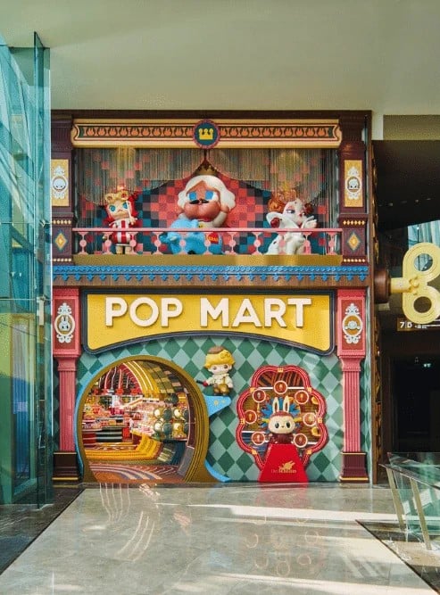 Bangkok POP MART Global Landmark Store entrance