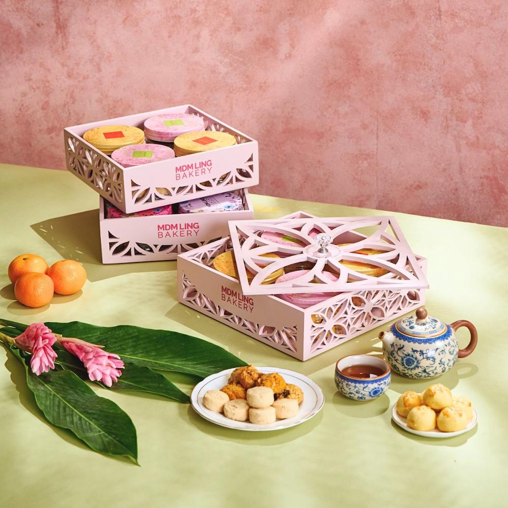 CNY Hampers - Mdm Ling Bakery