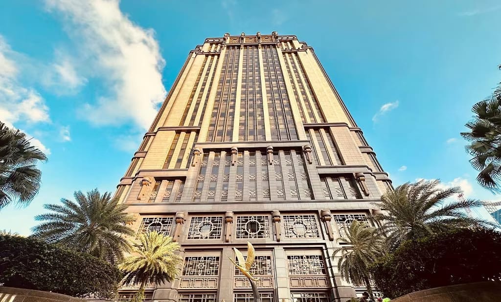 NEXT IDOL - PARKVIEW SQUARE