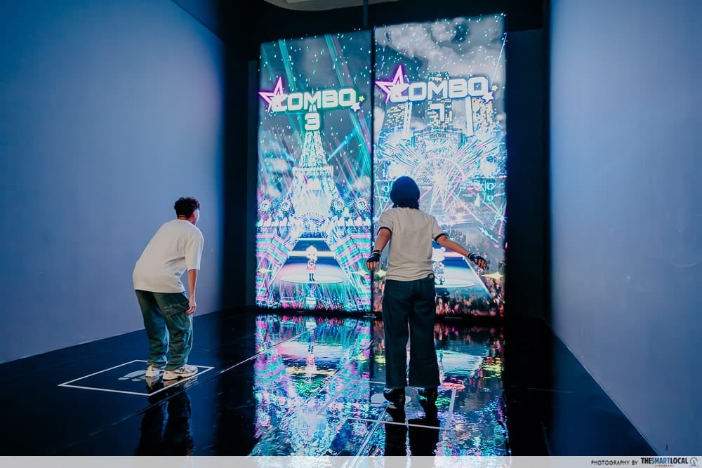 NEXT IDOL - WORLD STAGE