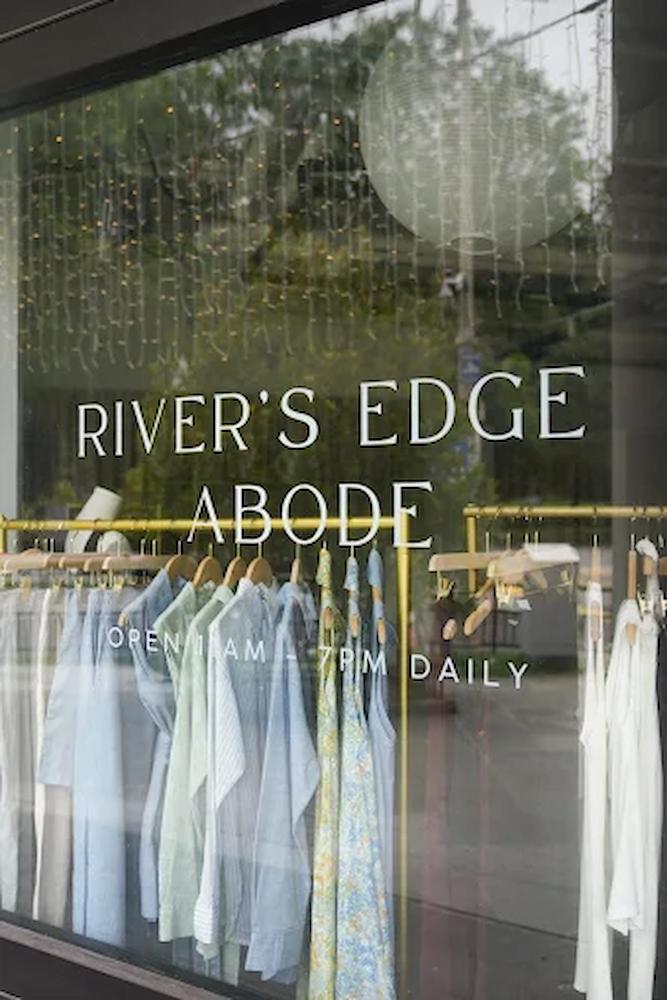 clarke quay - river's edge abode