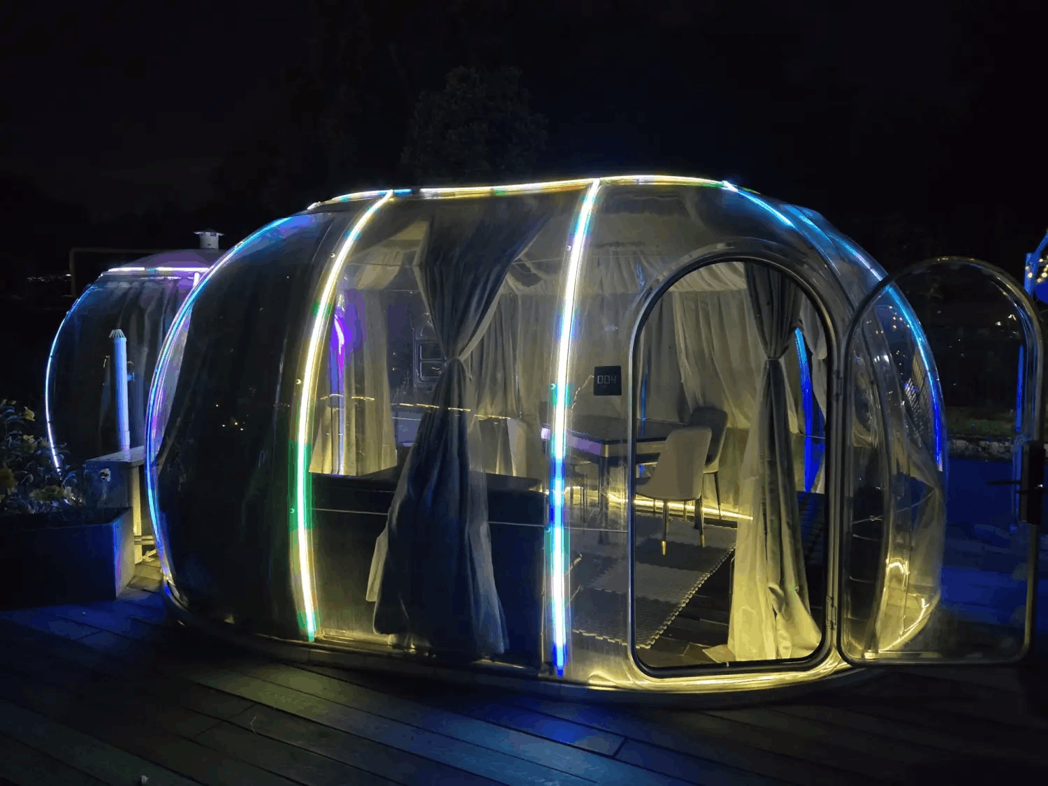 Star Pods at Park Nature Hillside Glamping
