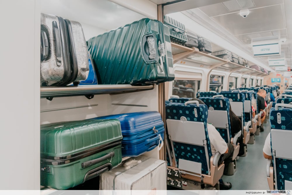 jb-kl ets train - luggage racks
