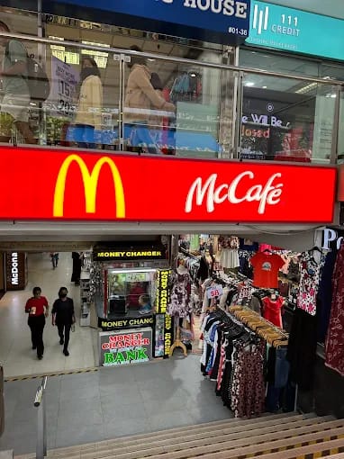 CLOSED MCDONALDS LUCKY PLAZA