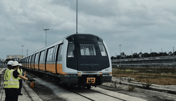 Circle Line 6 trains