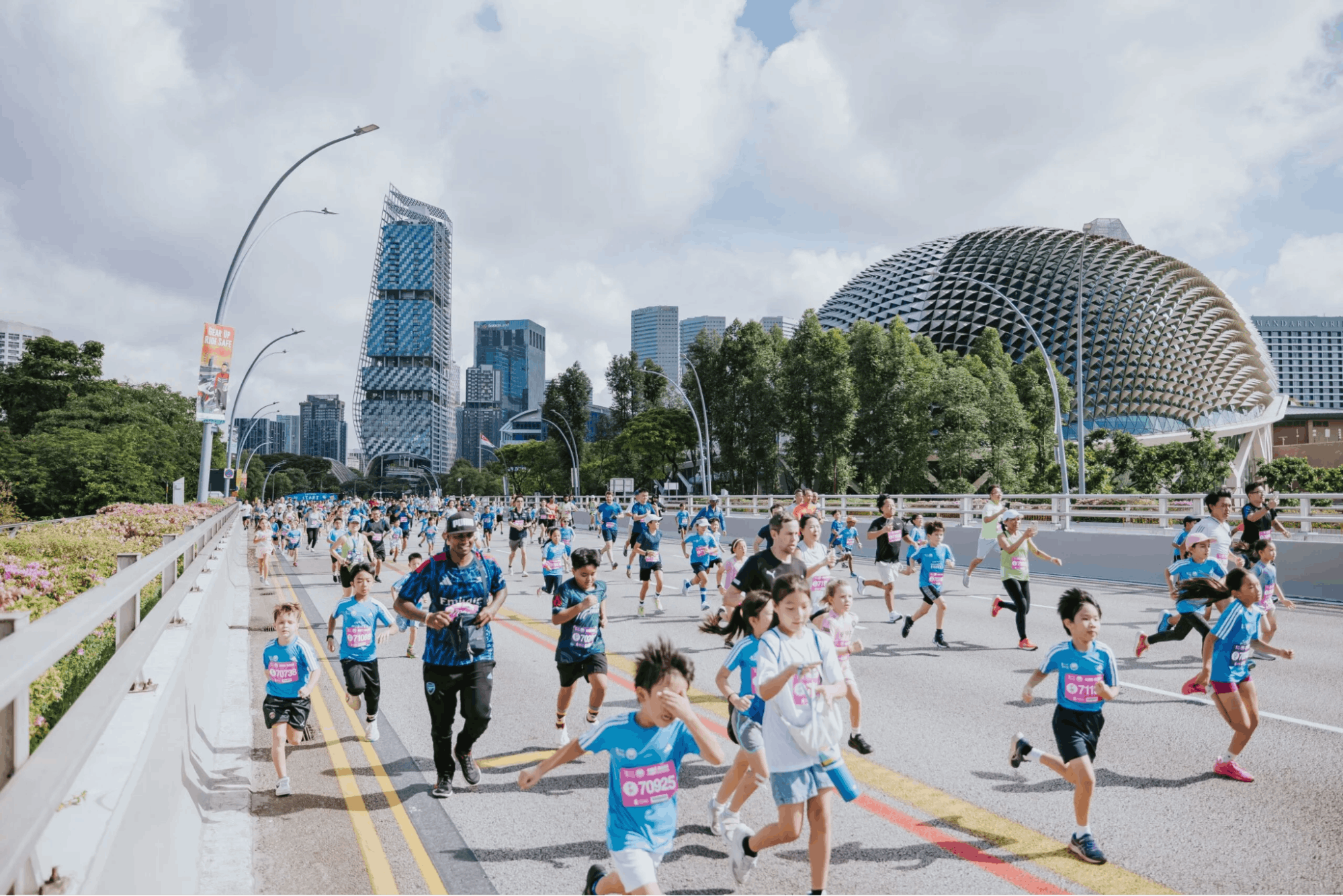 Singapore Marathon runners