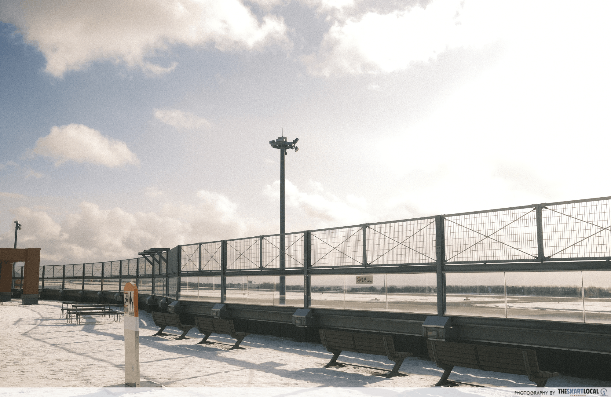 Airport viewing deck