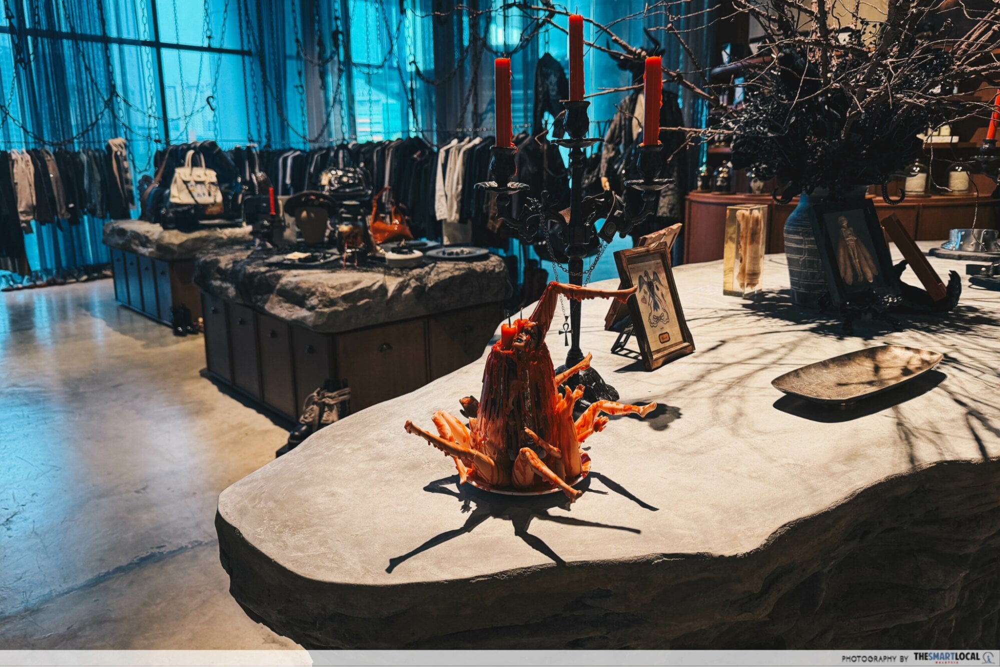 the library by bookxcess kl - frakture