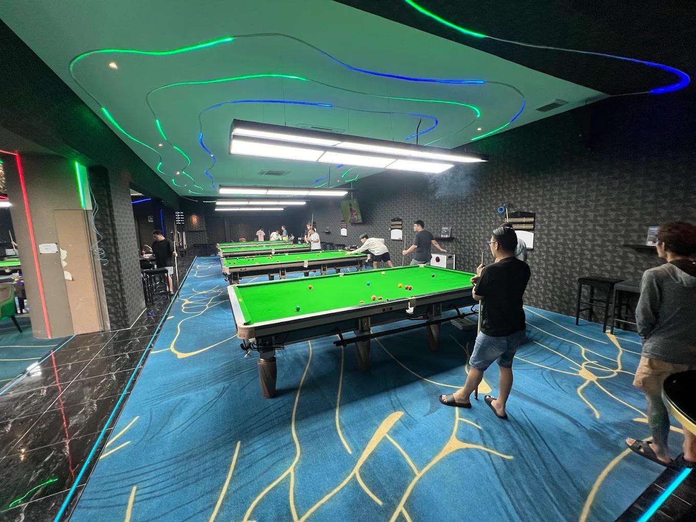 Billiards, pool & snooker halls in JB - Cue 9ight Snooker & Pool