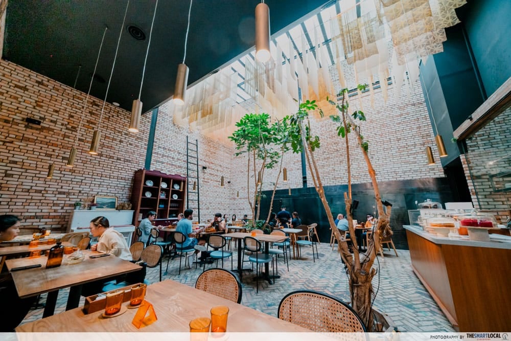 Chow Kit Guide - Tapestry