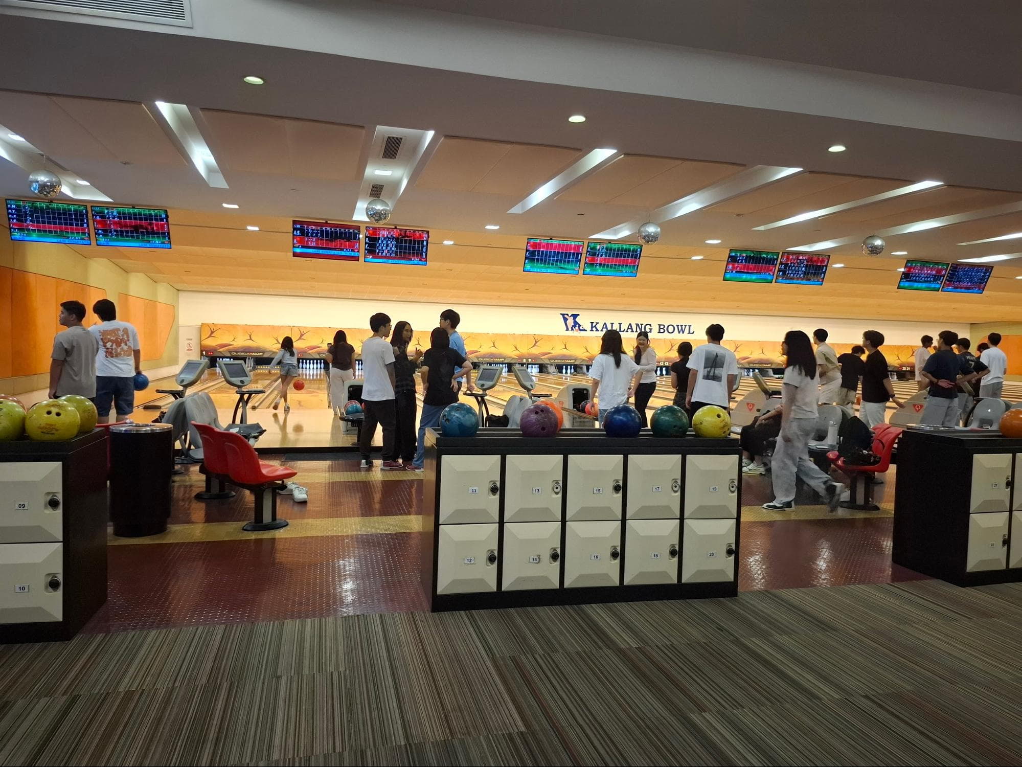 KALLANG GUIDE - KALLANG BOWL