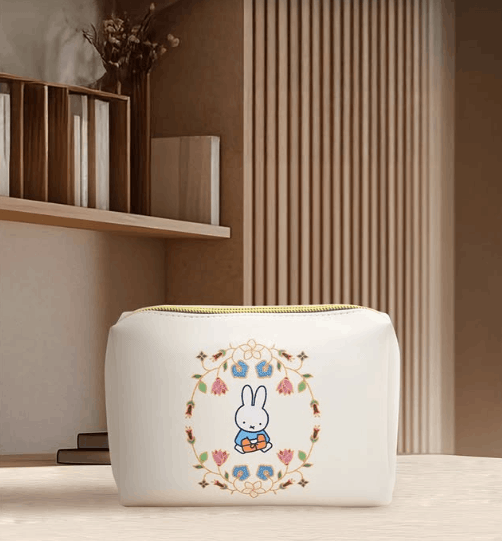 KrisShop x Miffy cosmetic pouch