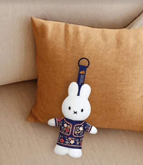 KrisShop x Miffy plushie keychain