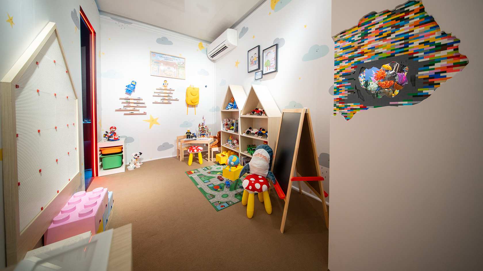 Kids room in the LEGO Shophouse