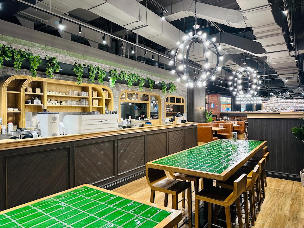 Tsutaya Bookstore AEON Mall - cafe