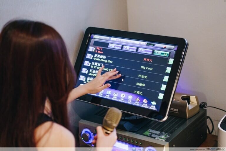 changi airport late night - teo heng