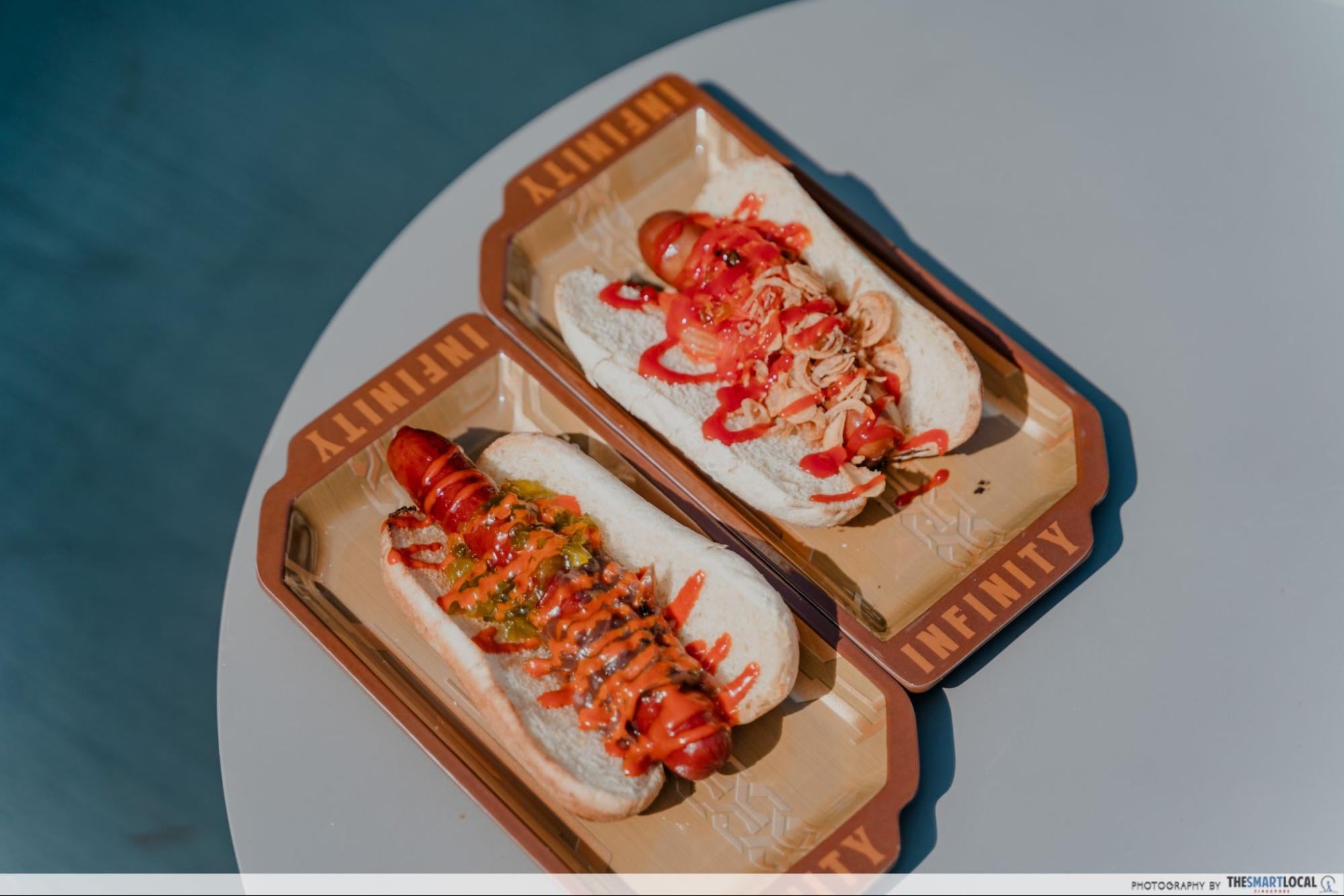 disney adventure cruise - infinity bar hotdogs