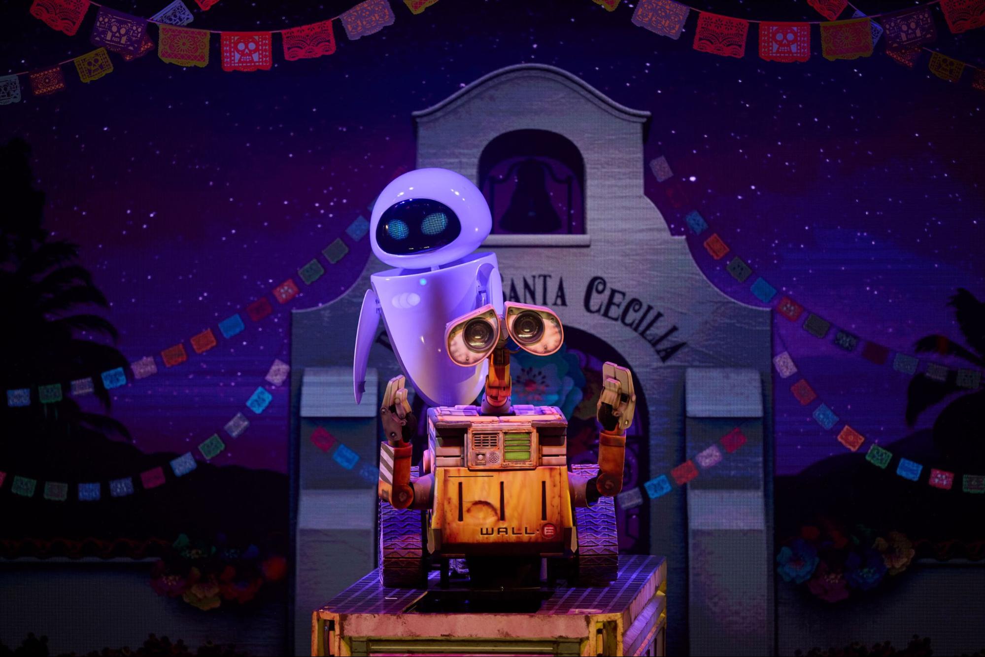 disney adventure cruise - remember show wall-e eve
