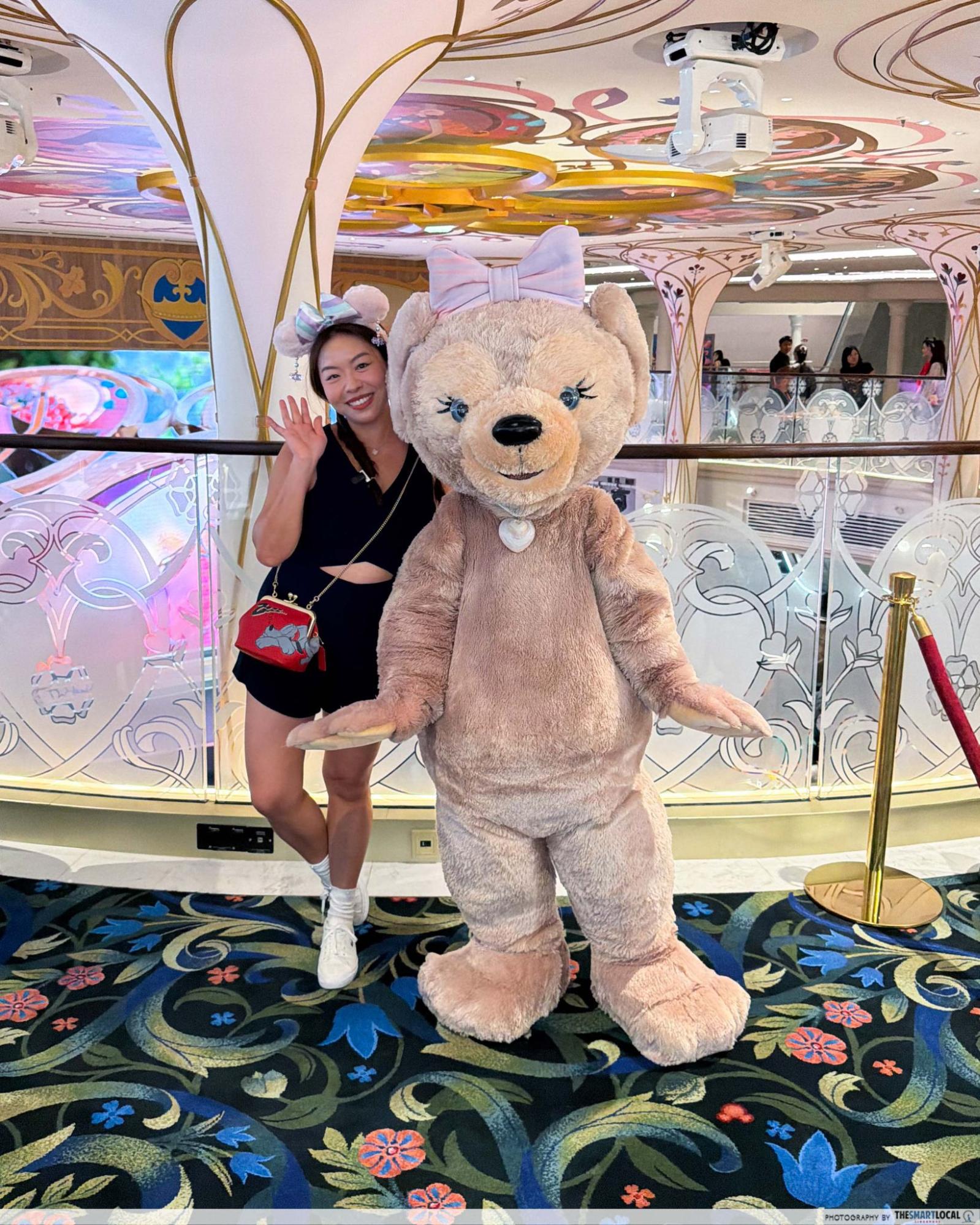 disney adventure cruise - shellie may meet and greet