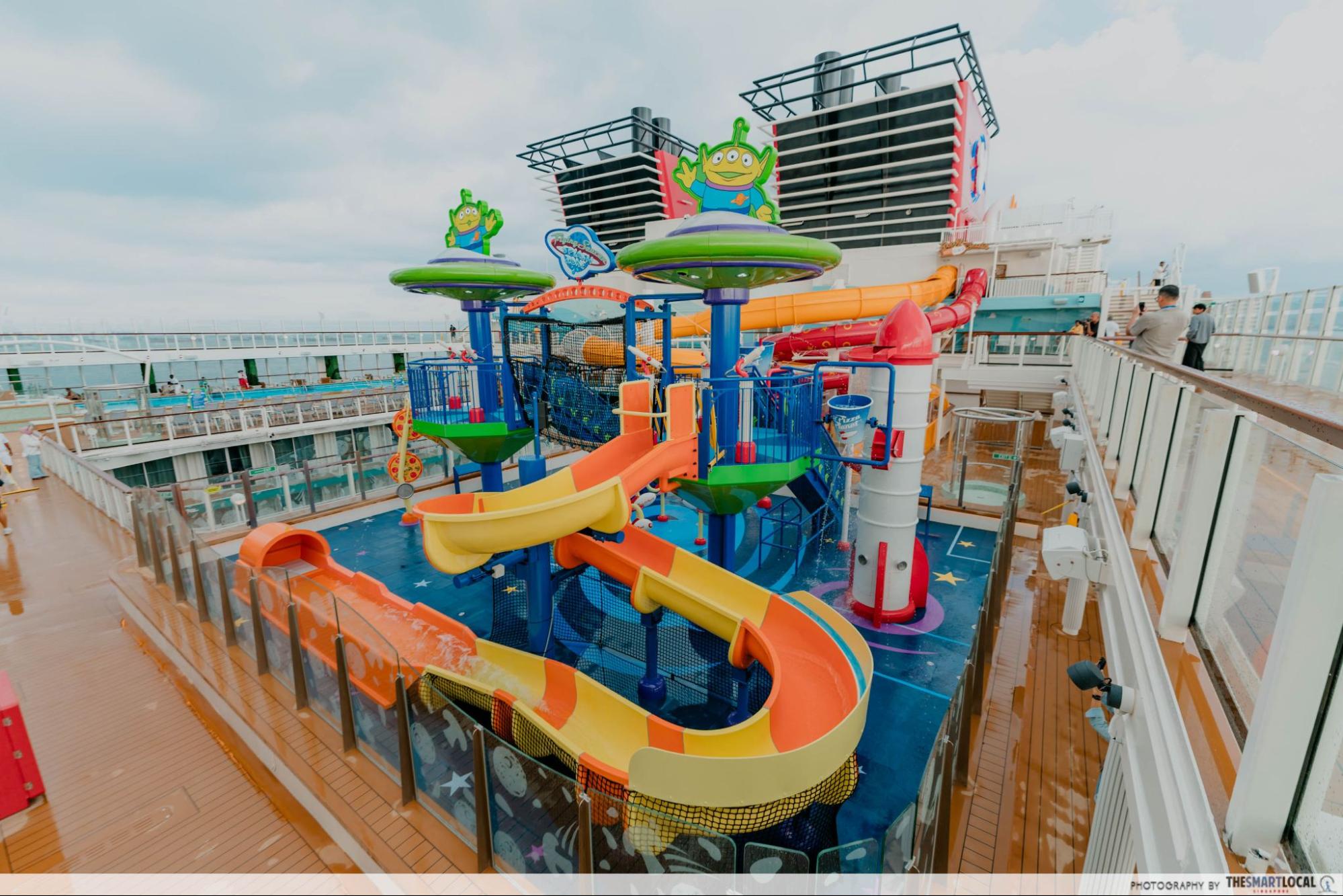 disney adventure cruise - splash zone