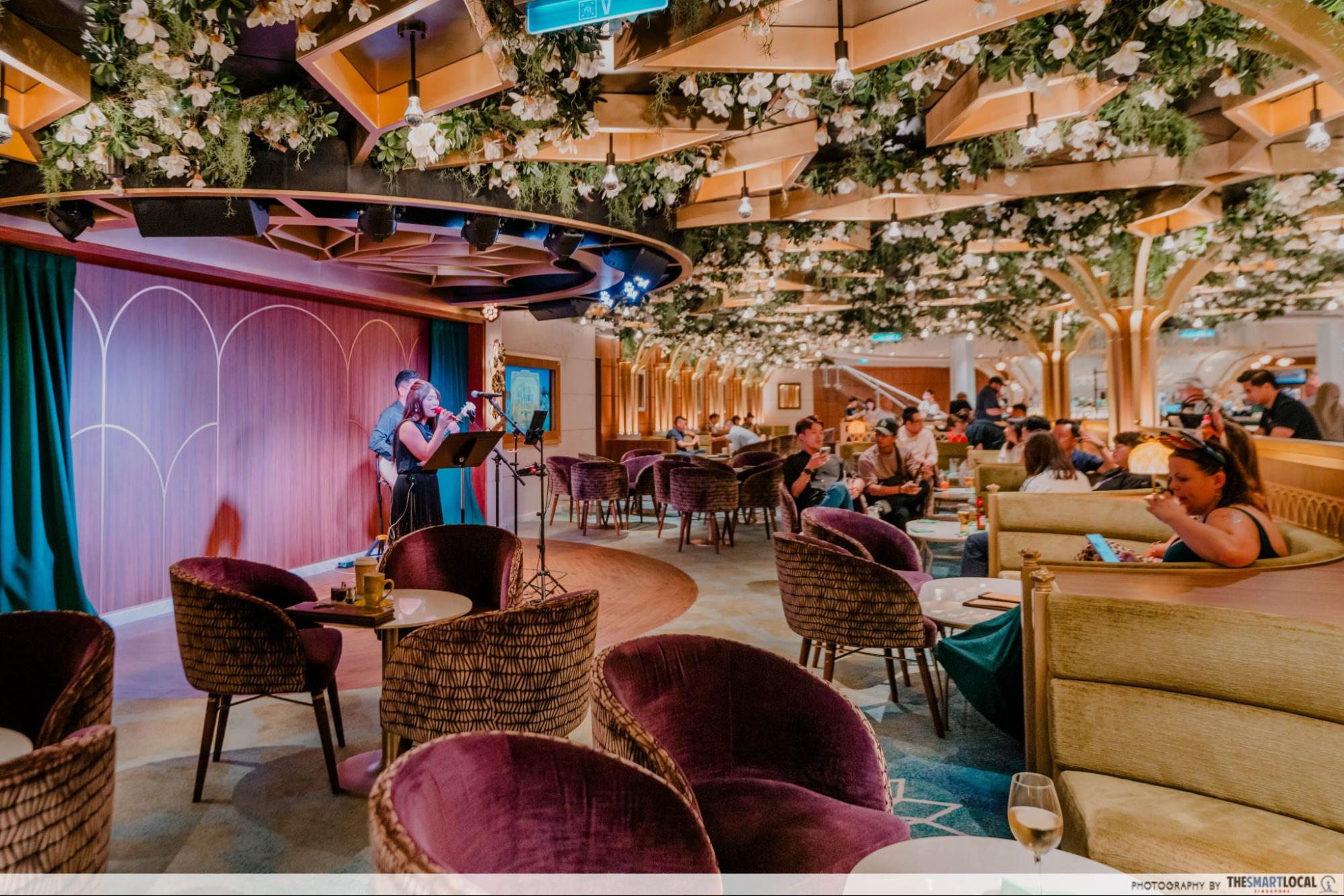 disney adventure cruise - tianas bayou lounge