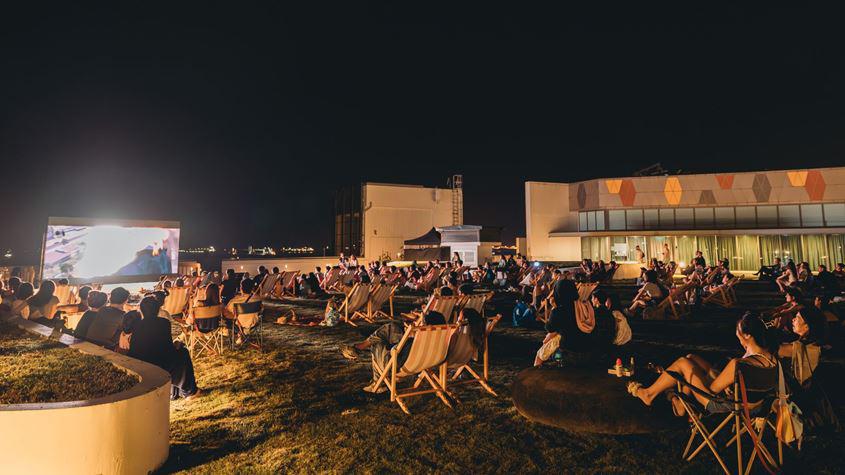 free things to do in singapore - free movies at sentosa