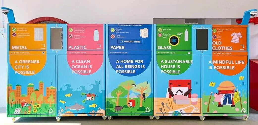 free things to do in singapore - smart recycling box