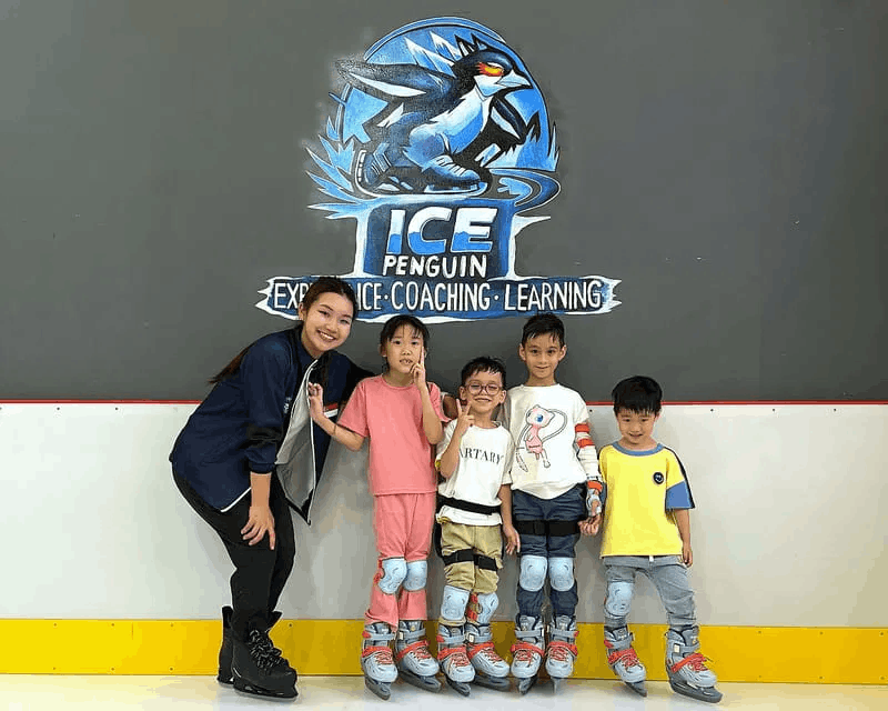ice penguin ice skating rink clarke quay central coach classes