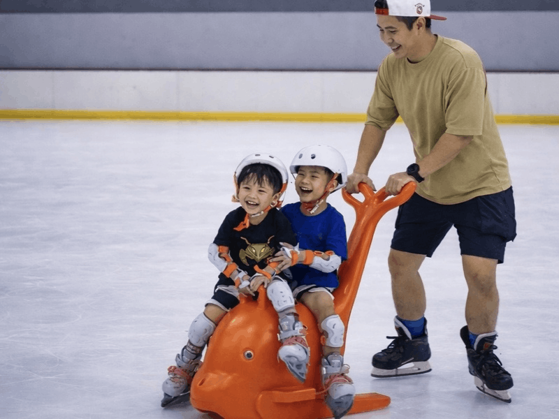 ice penguin ice skating rink clarke quay central