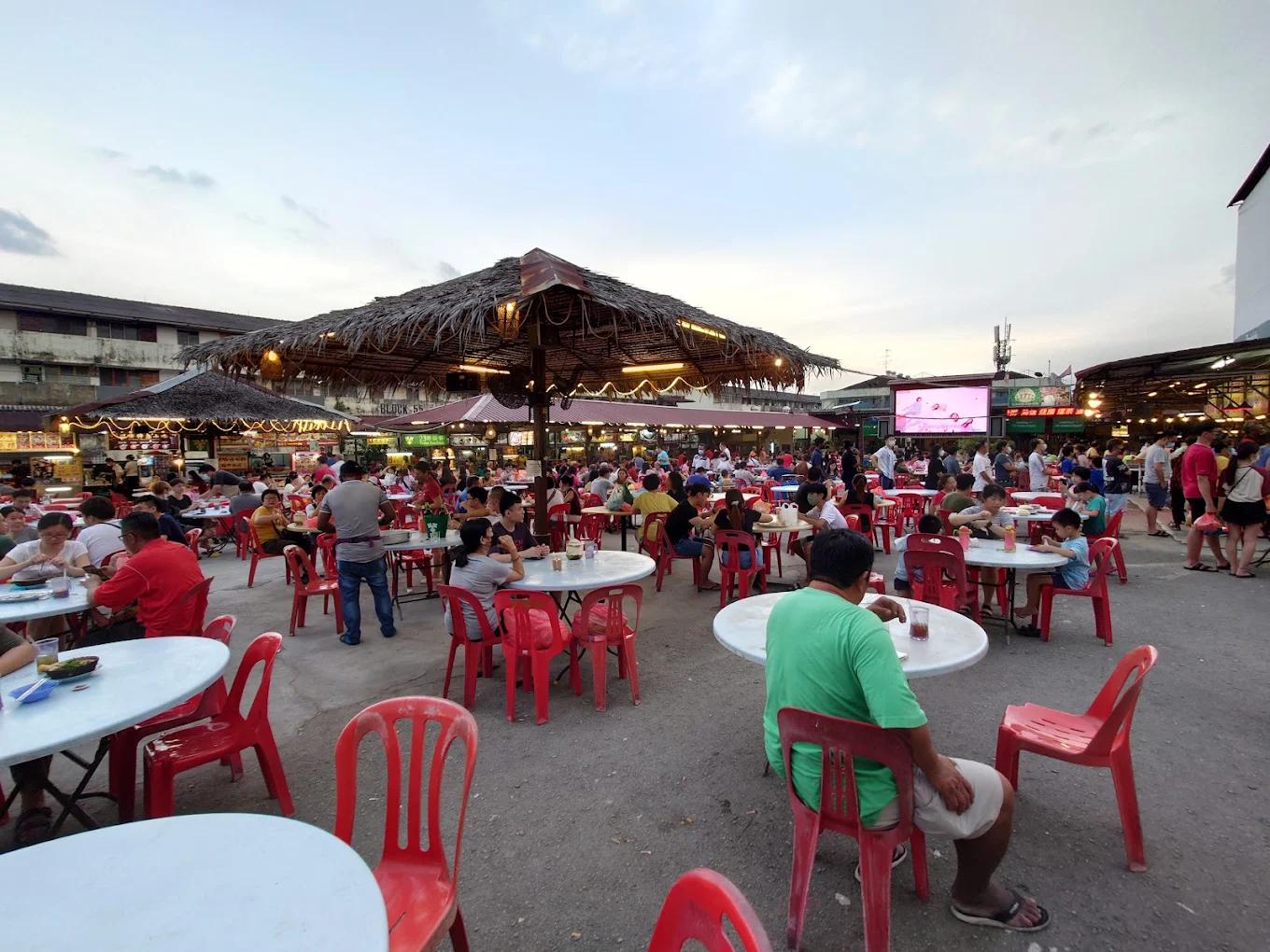 Taman Ungku Tun Aminah Night Market